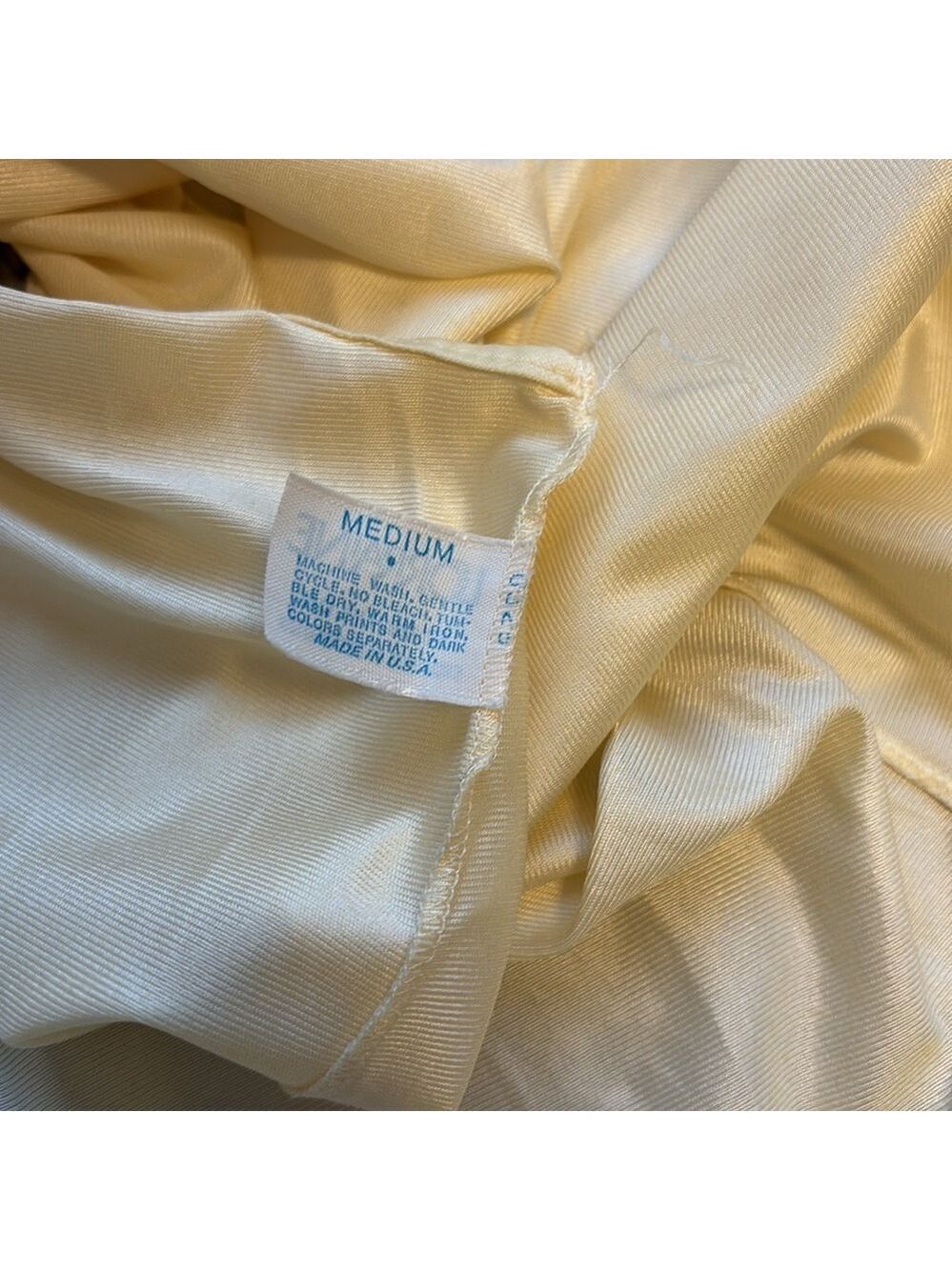 Vintage Lorraine Women's Nightgown Lace Pale Yellow Size M - Picture 6 of 6